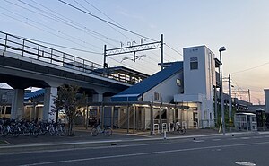 Tsutsui Station.jpg