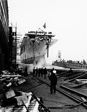 Stapellauf der USS Princeton am 18. Oktober 1942.