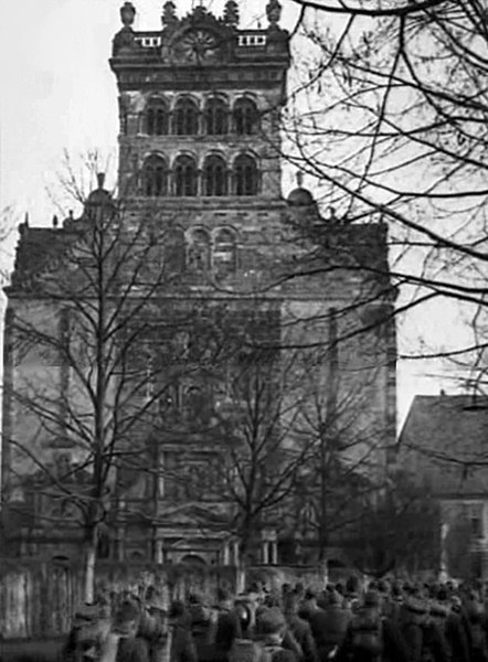 File:US troops at St Matthias Trier 1918.jpg