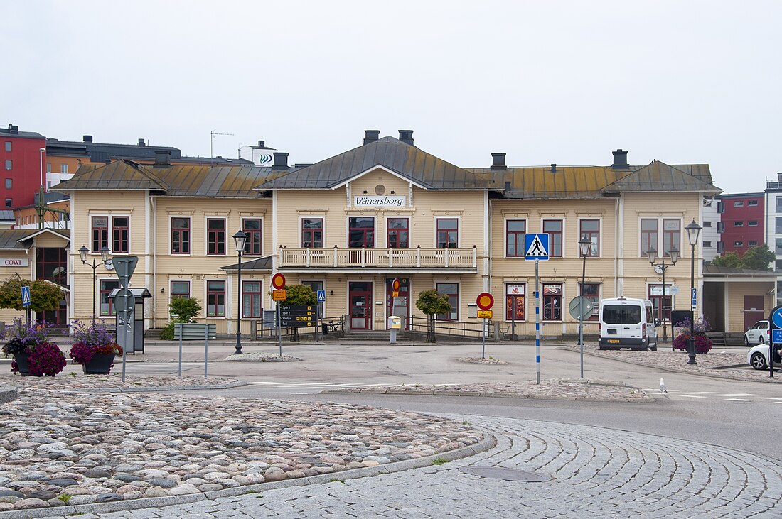 Vänersborgs station