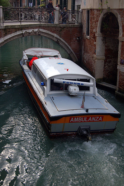 File:Venetian Ambulanza (3500747402).jpg