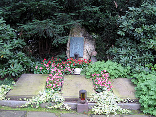 Grab eines unbekannten Soldaten in Krefeld-Verberg