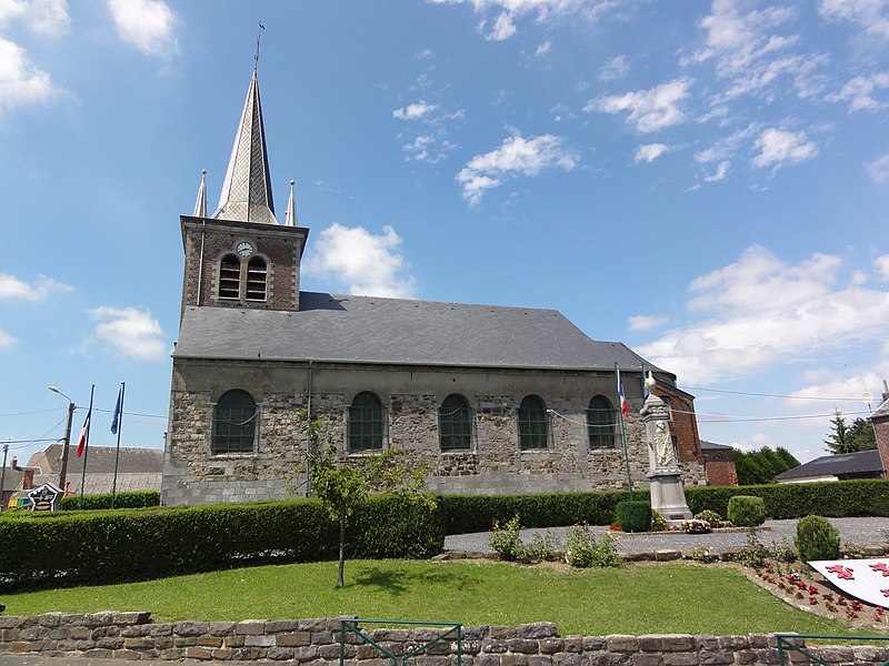 File:Villers-Sire-Nicole (Nord, Fr) église St.Martin, vue latérale.JPG