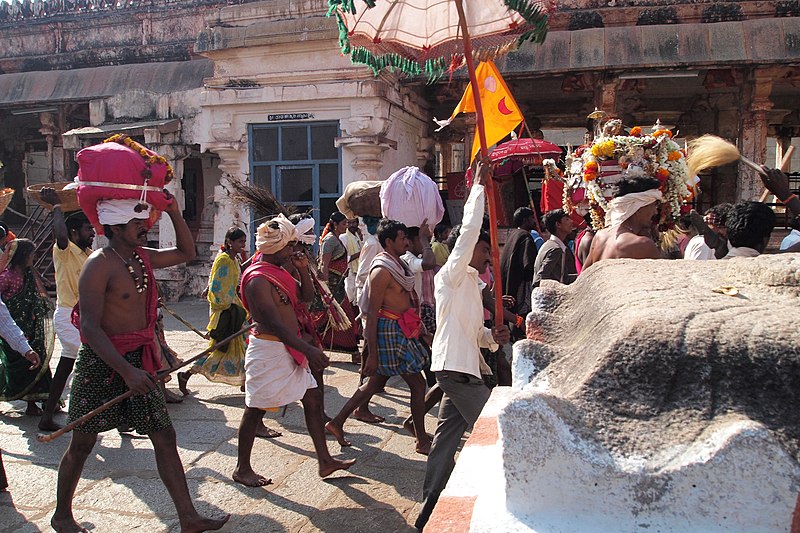 File:Virupaksha Temple, Hampi, India, Hindu religious procession.jpg