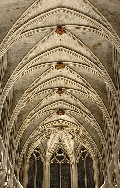 File:Voûte de l'église Saint-Séverin à Paris.jpg