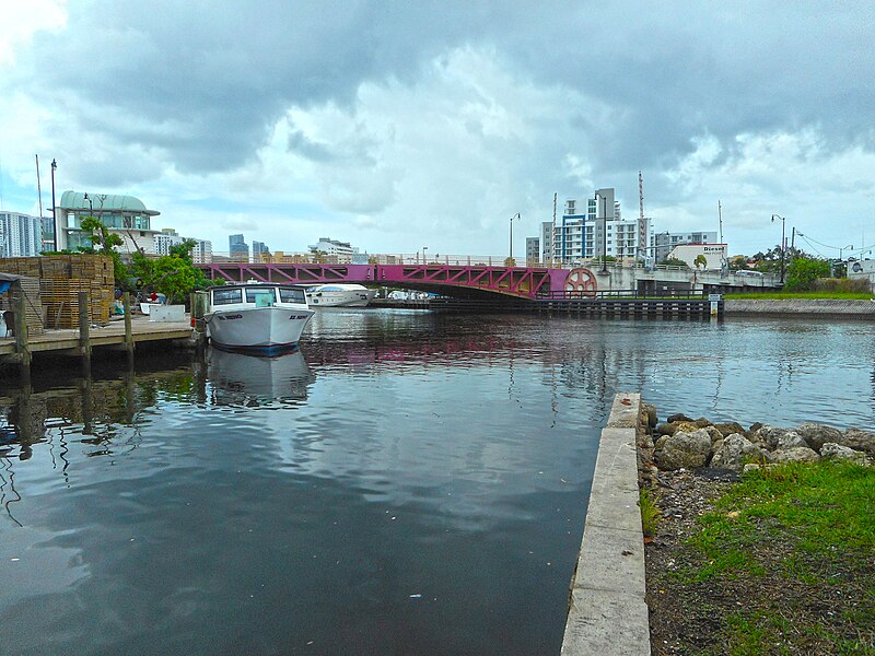 File:Wagner Creek - Seybold Canal - Mouth of Creek, Miami River and 5th Street Bridge.jpg