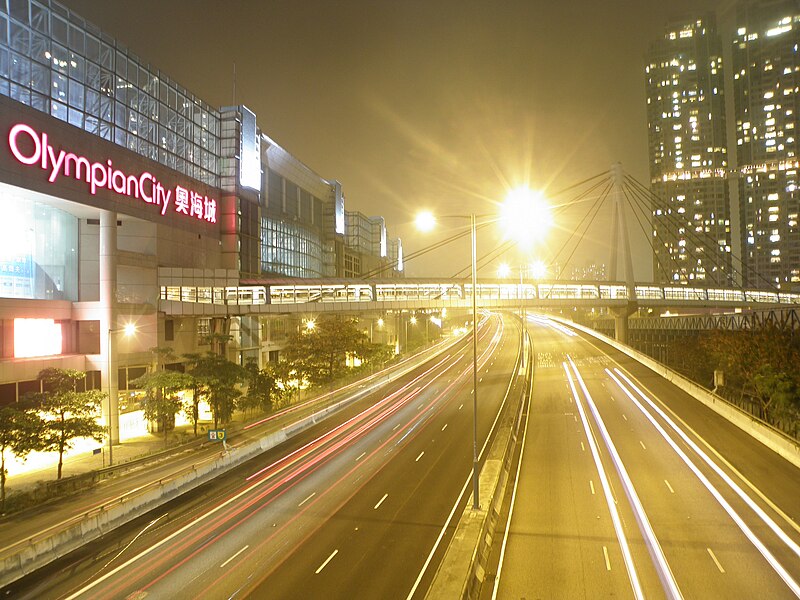 File:West Kowloon Highway at night.JPG
