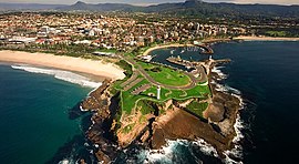 Maják Wollongong a Coastline.jpg