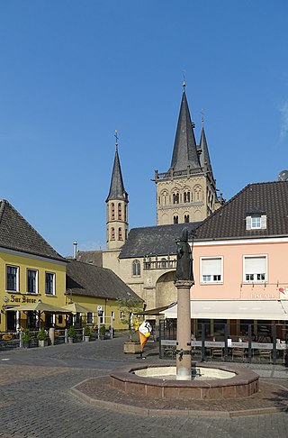 <span class="mw-page-title-main">Xanten</span> Place in North Rhine-Westphalia, Germany