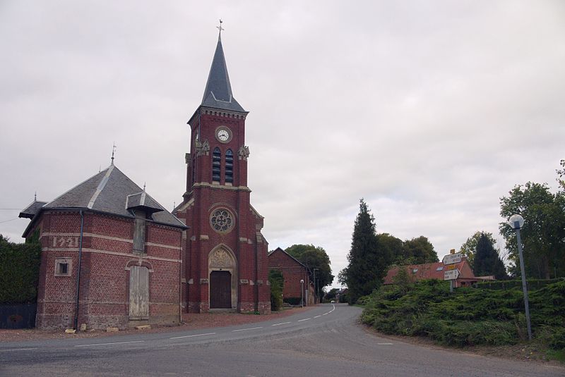 File:Y (Somme) church (flickruser1banaan).jpg