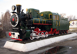 Stoomlocomotief Kch4-235 bij het station van de stad Kuznetsk