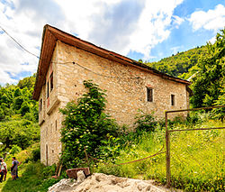 Стара къща в Беличица