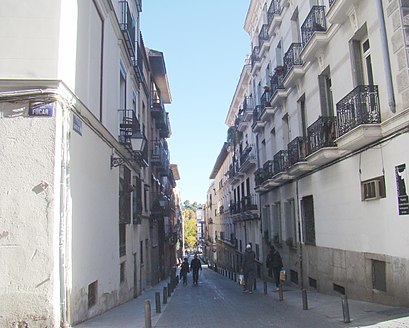 Cómo llegar a Calle Del Gobernador en transporte público - Sobre el lugar