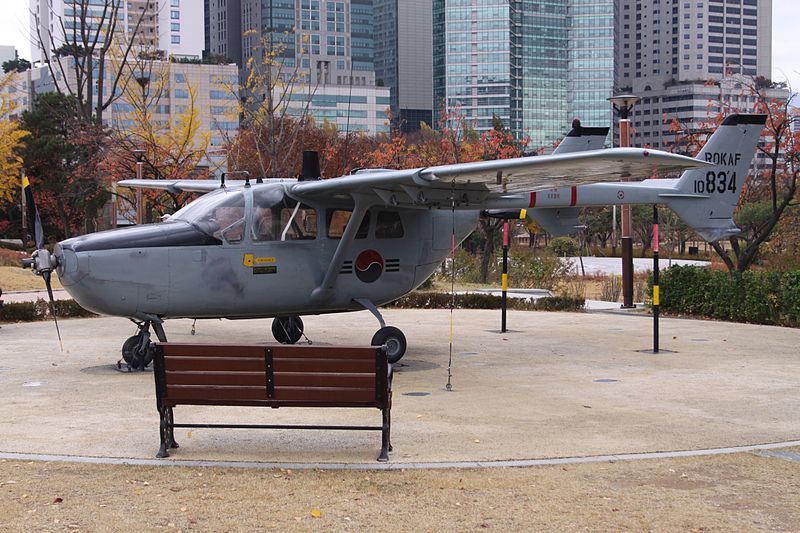 File:10-834 Cessna Ce.337 Super Skymaster Republic Of Korea Air Force (7596977122).jpg