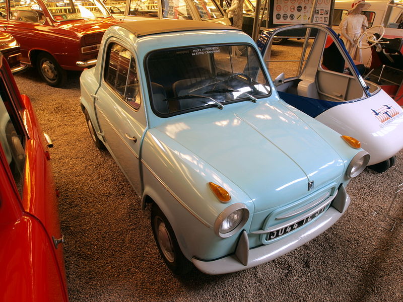 File:1958 ACMA, type Vespa 400 pic1.JPG