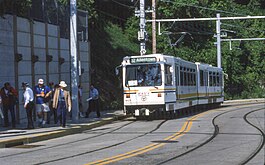 19940529 02 PAT LRT Arlington Ave. (5247864834).jpg