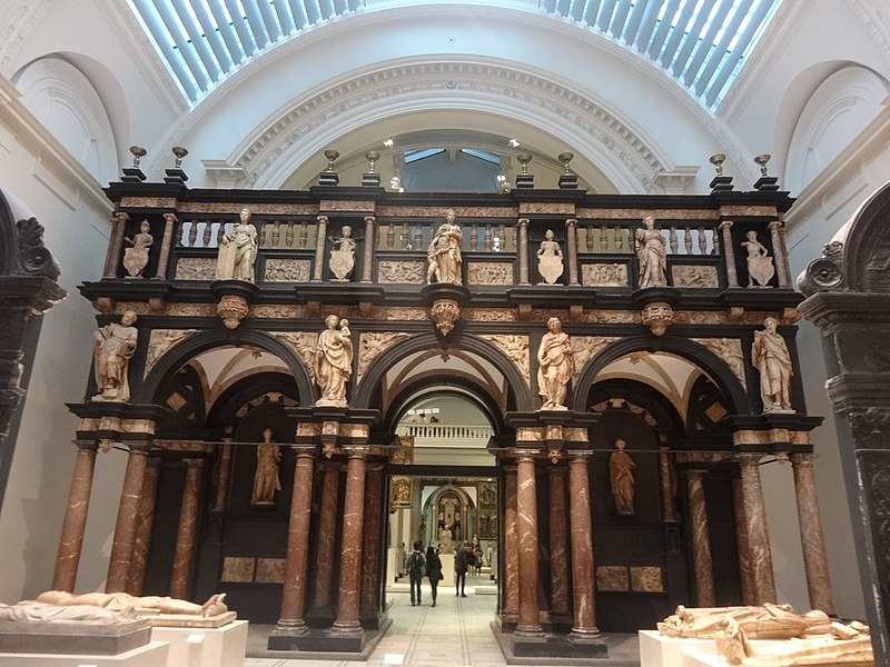 File:2017 London - Victoria and Albert Museum 03.jpg