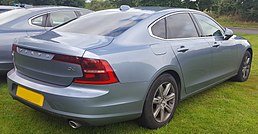 2017 Volvo S90 Momentum D4 automatique 2.0 Rear.jpg