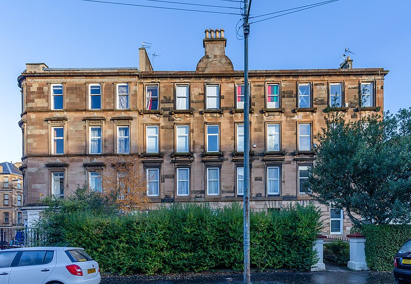 File:353, 357 And 361 Langside Road, Glasgow, Scotland 02.jpg