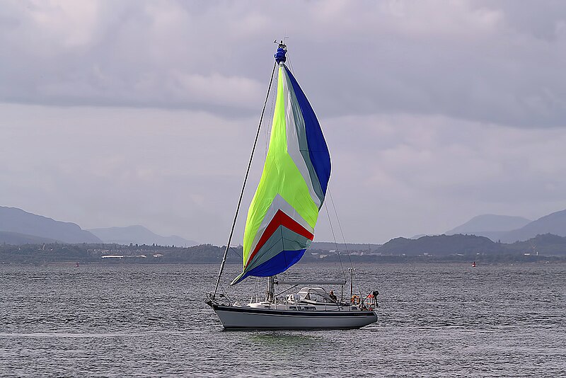 File:A yacht in Fortrose Bay - geograph.org.uk - 5910824.jpg