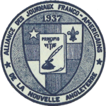 Seal of the Alliance des Journaux Franco-Américains de la Nouvelle Angleterre, a trade organization of French-language newspapers in New England extant from 1937 to 1963.[12]: 258 