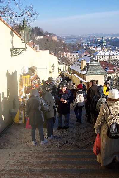 File:Alte Schlosstreppen 00 2003-12-24.jpg