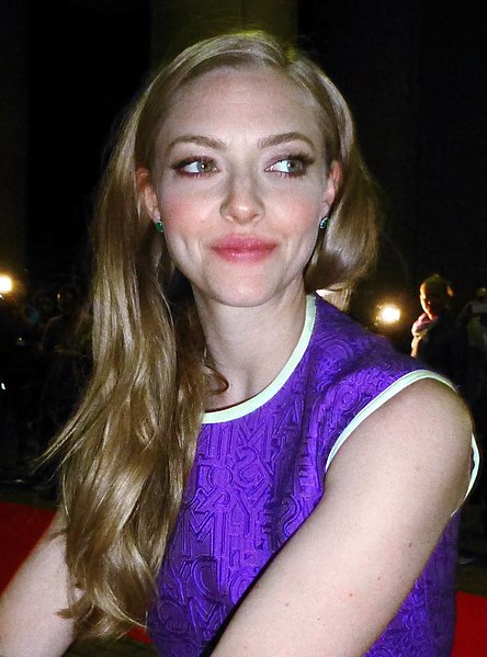 Thomas felt that Amanda Seyfried was so good in the series as Lilly Kane that he used her three or four more times than he initially planned in the fi