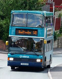 Arriva Yorkshire bus 629 (T629 EUB) 1999 DAF DB250 Optare Spectra, Pontefract, 24 June 2011.jpg
