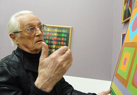 Artist Florian Yuriev at his exhibition Painting 1960–70 in the National Art Museum of Ukraine, 2016