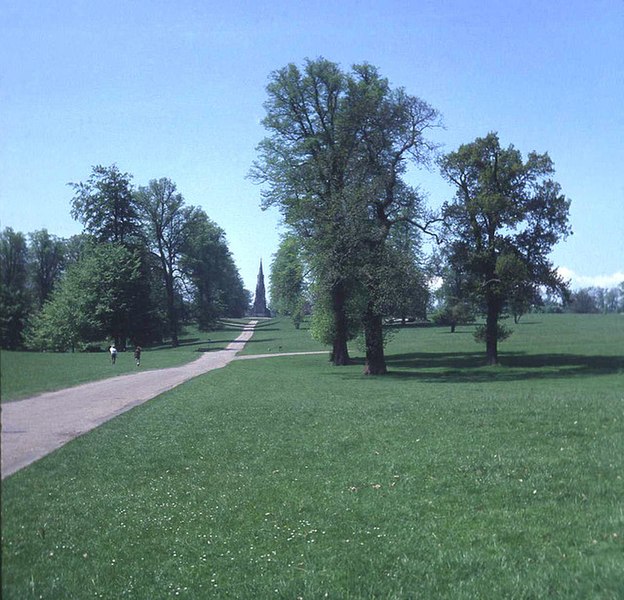 File:Avenue in Studley Park - geograph.org.uk - 782373.jpg