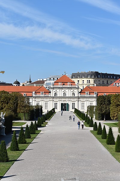 File:Belvedere-palace.jpg