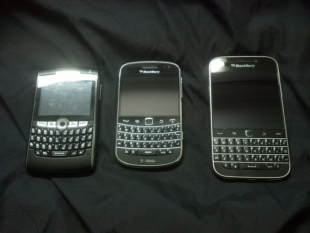 Blackberry curve bold 9900