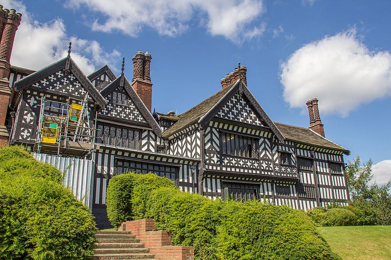 File:Bramall Hall 2016 284.jpg