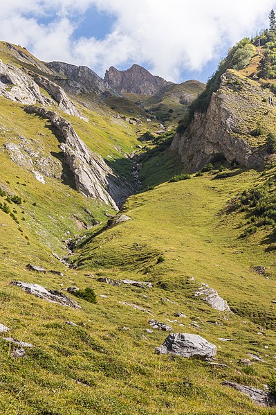 File:Breil-Brigels richting Val Frisal. (actm) 23.jpg