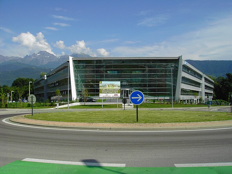 File:Bureaux inovallee - Montbonnot.JPG