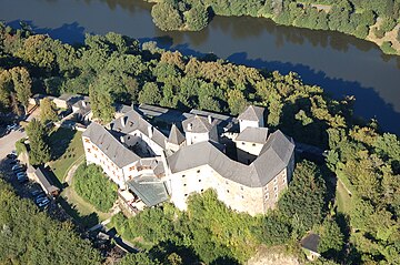 File:Burg_Lockenhaus.JPG