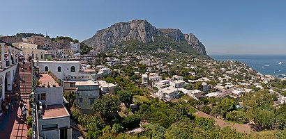 Come arrivare a Isola di Capri con i mezzi pubblici - Informazioni sul luogo