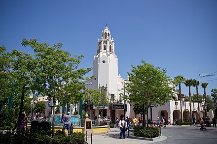 Carthay Circle, the hub of Disney California Adventure