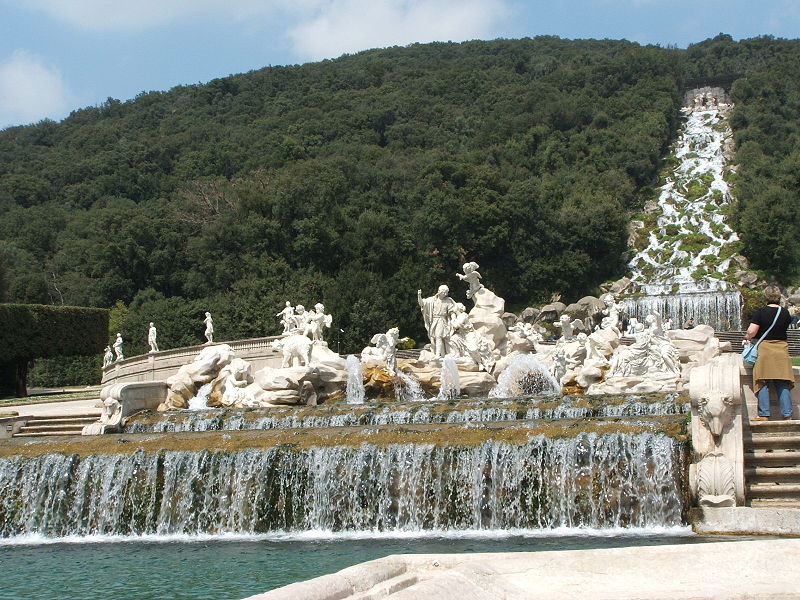 File:Caserta-reggia-15-4-05 159.jpg