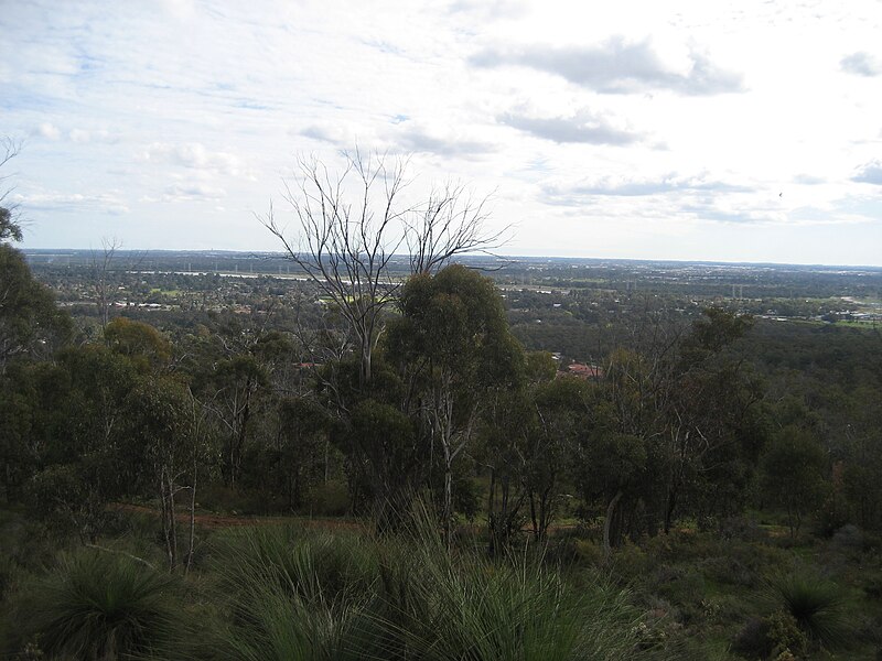 File:Champion Lakes2 August 2009 015.jpg