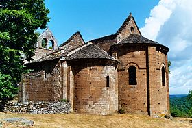 La chapelle en ruines en 2003,avant la restauration de 2004-2005.