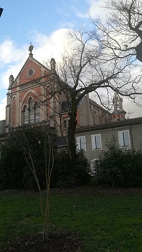 La chapelle du couvent, depuis le jardin du Mail