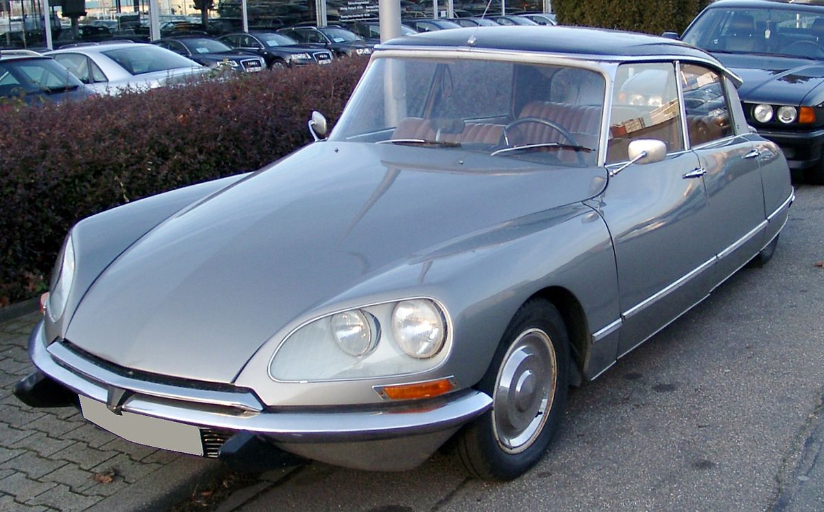 Citroen DS front 20080126.jpg