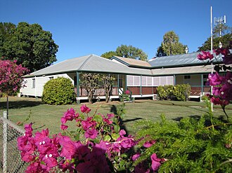 Side view, 2013 Cloncurry Court House (2013).jpg