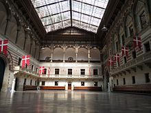 Copenhagen City Hall interior.jpg