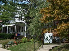 Typical homes on Tulane Road in one of the large residential sections Csign.jpg