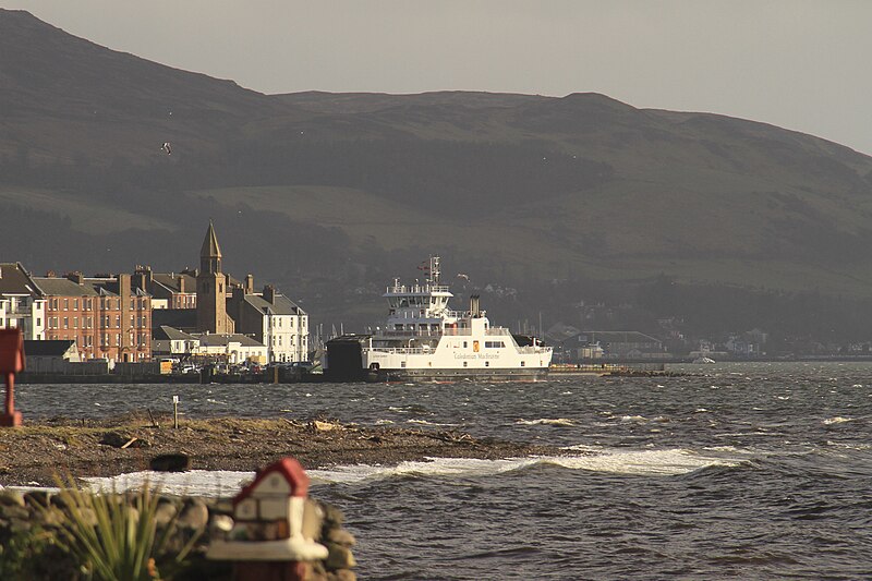 File:Cumbrae Ferry, Largs (16773629222).jpg