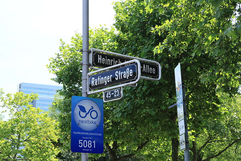 File:Düsseldorf - Ratinger Straße+Heinrich-Heine-Allee 01 ies.jpg