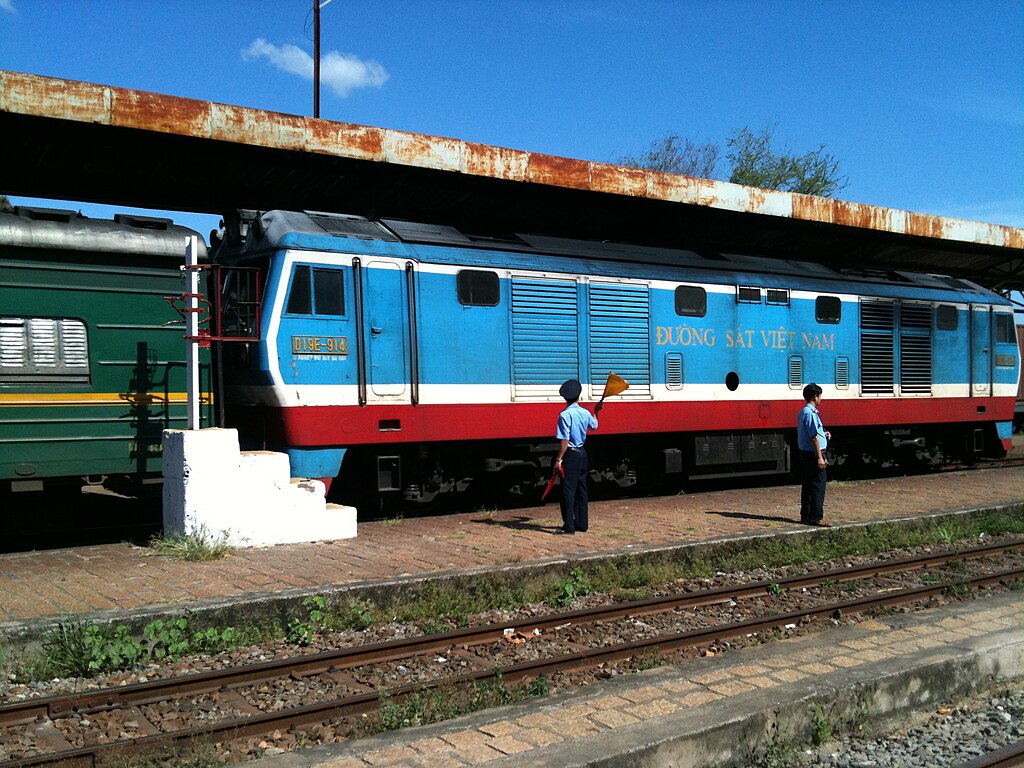 Vietnam train