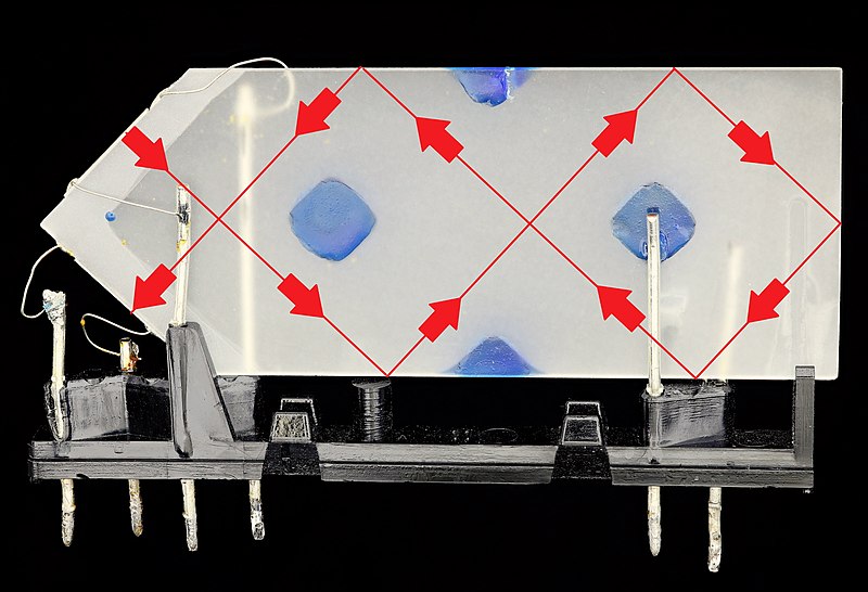 File:DL50 glass ultrasonic delay line showing path of sound waves.jpg